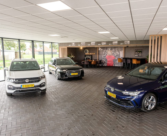 bij Autobedrijf Tjeerdsma